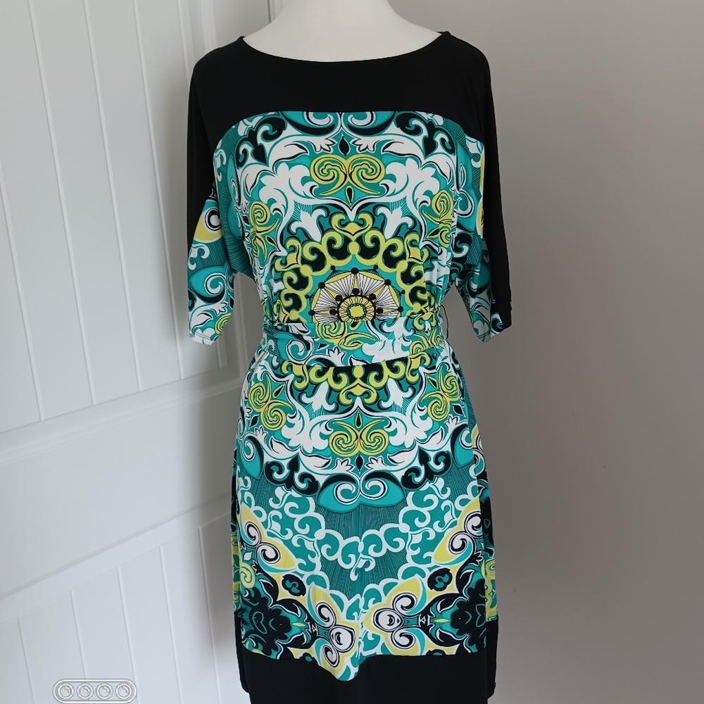 MADISON DRESS SIZE SMALL
